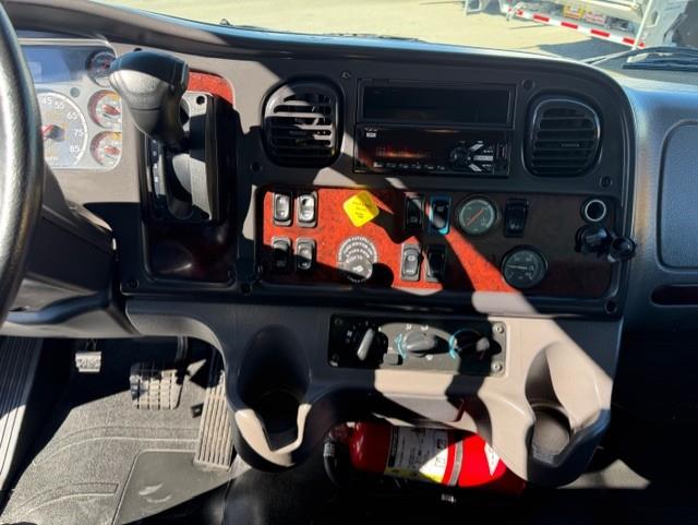 2019 Freightliner Business Class M2 106-16