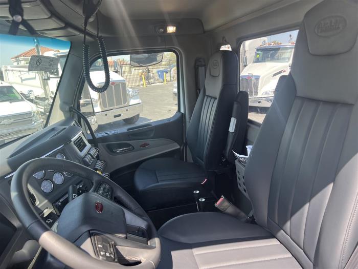 2026 Peterbilt 567-17