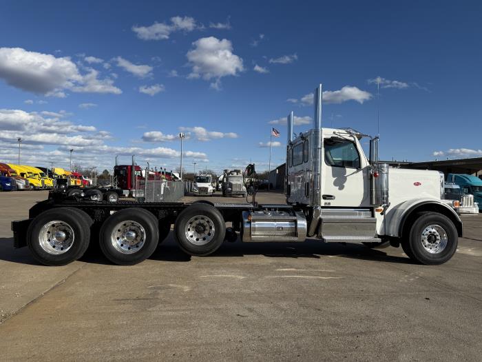2026 Peterbilt 589-15