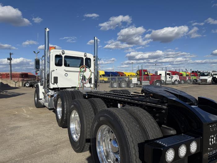2026 Peterbilt 589-16