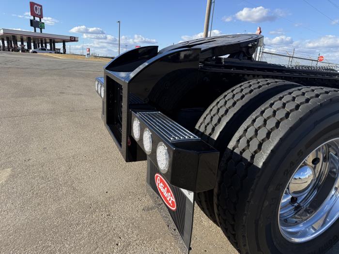 2026 Peterbilt 589-21