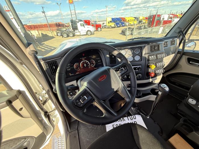 2026 Peterbilt 589-24
