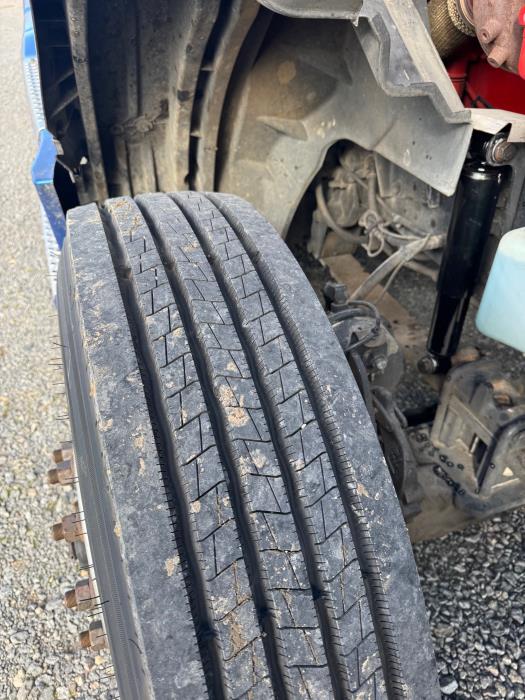 2022 International LT625-12