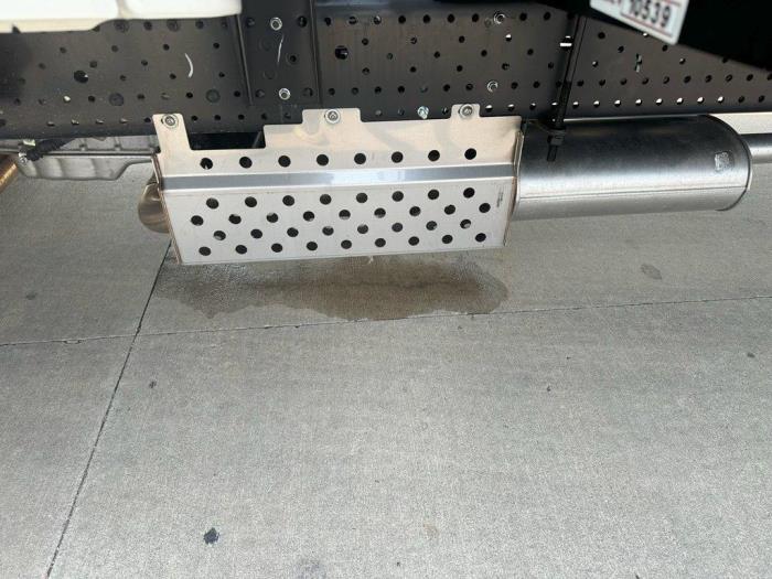 2026 Isuzu NPR-HD-19