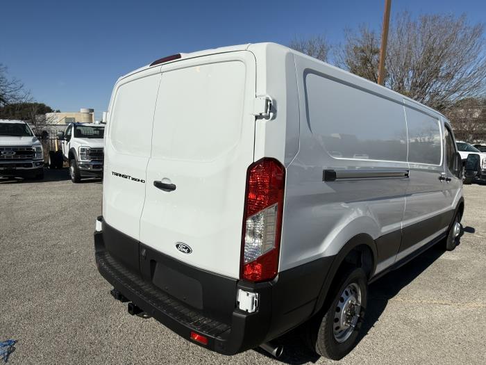 2026 Ford Transit 350 HD-5