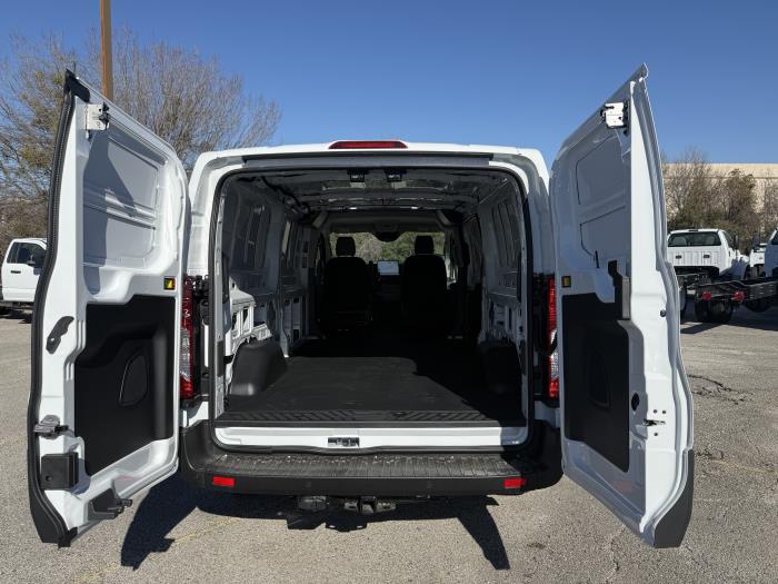 2026 Ford Transit-350-9