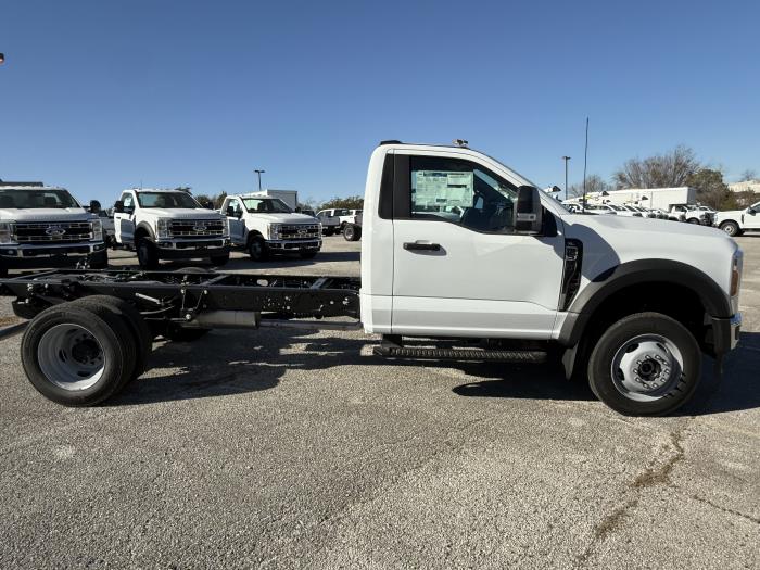 2026 Ford F-550-6