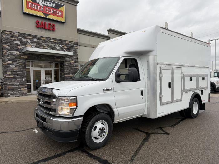 2026 Ford E-450-2