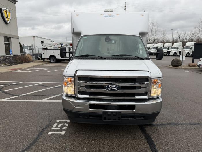 2026 Ford E-450-8