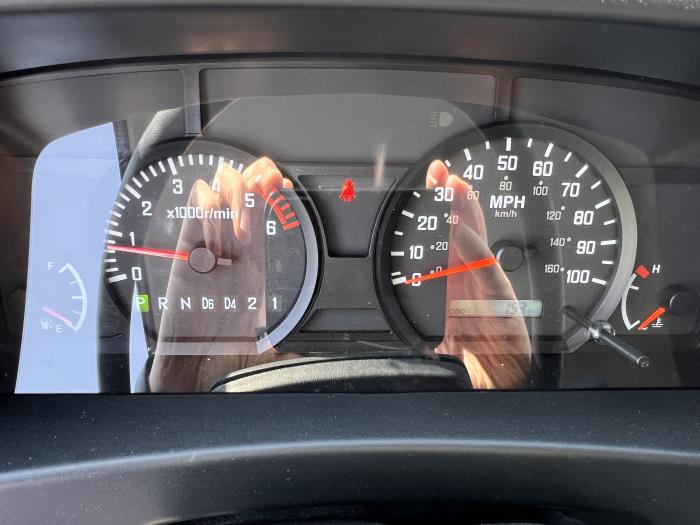 2026 Isuzu NPR-HD-33