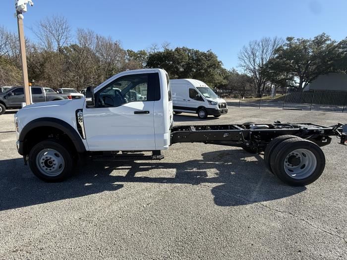 2026 Ford F-550-2