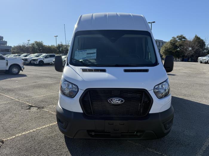 2026 Ford Transit-250-8