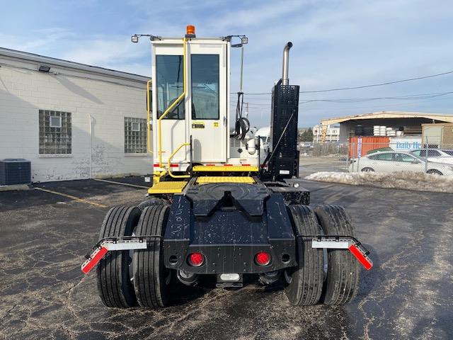 2024 AutoCar ACTT42-3