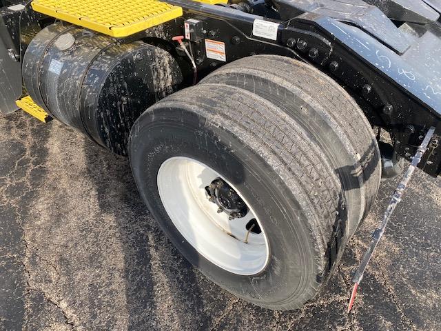 2024 AutoCar ACTT42-4