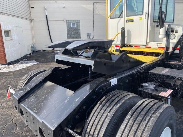 2024 AutoCar ACTT42-7