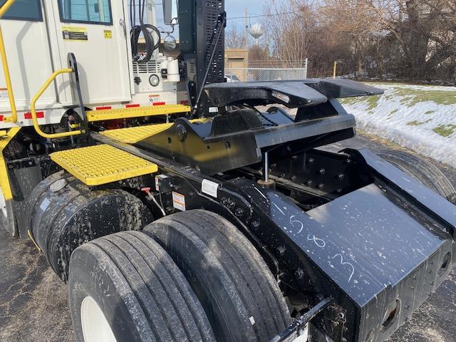 2024 AutoCar ACTT42-6