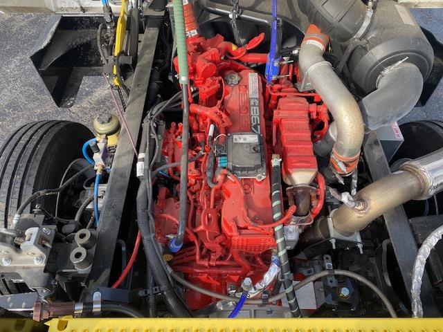 2024 AutoCar ACTT42-14