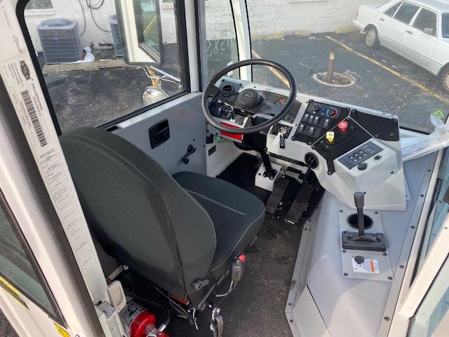 2024 AutoCar ACTT42-16