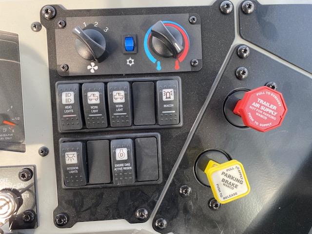 2024 AutoCar ACTT42-21