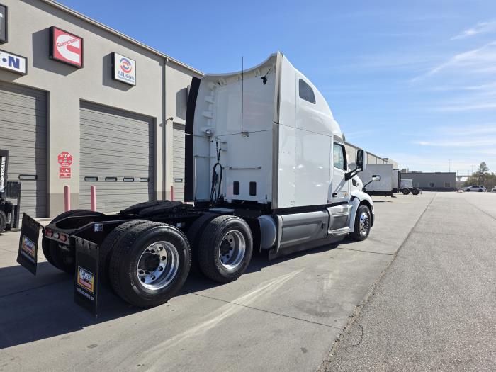 2021 Peterbilt 579-4