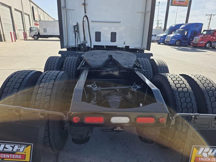 2021 Peterbilt 579-6