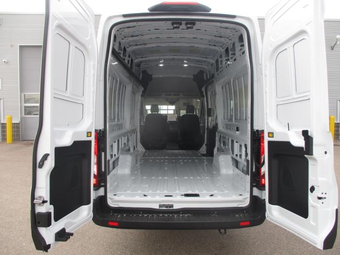 2026 Ford Transit-350-5