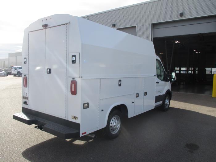 2025 Ford Transit-350-6