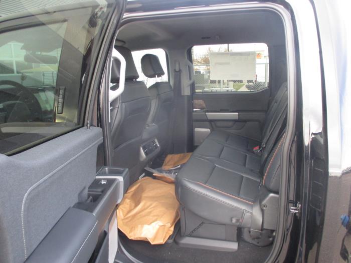 2026 Ford F-550-8