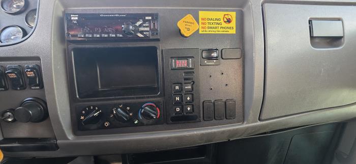 2020 Peterbilt 337-18