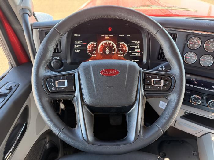 2026 Peterbilt 589-18