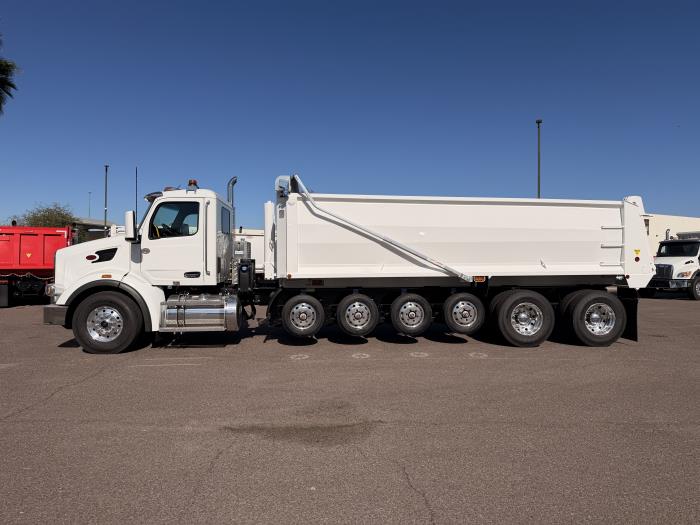 2026 Peterbilt 567-3
