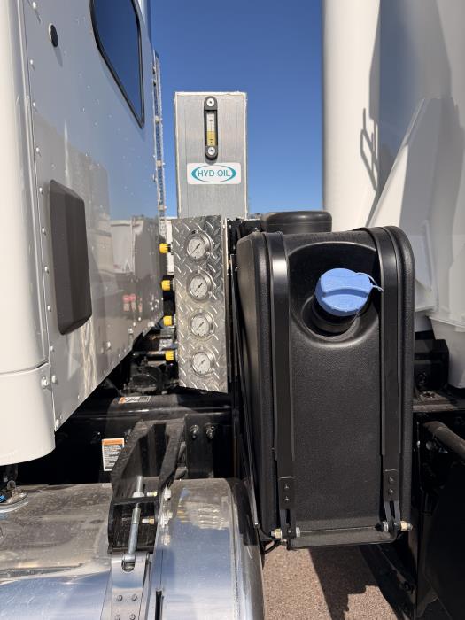 2026 Peterbilt 567-15