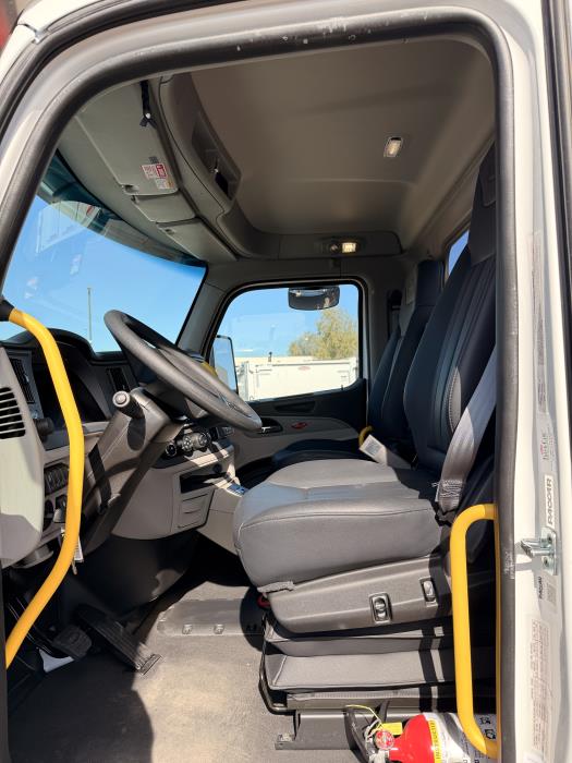 2026 Peterbilt 567-17