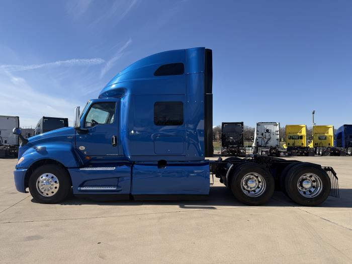 2022 International LT625-7