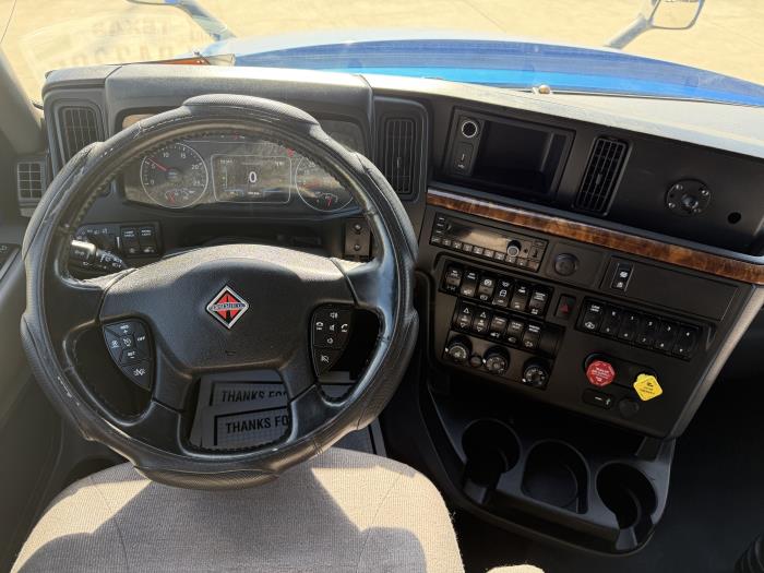 2022 International LT625-19