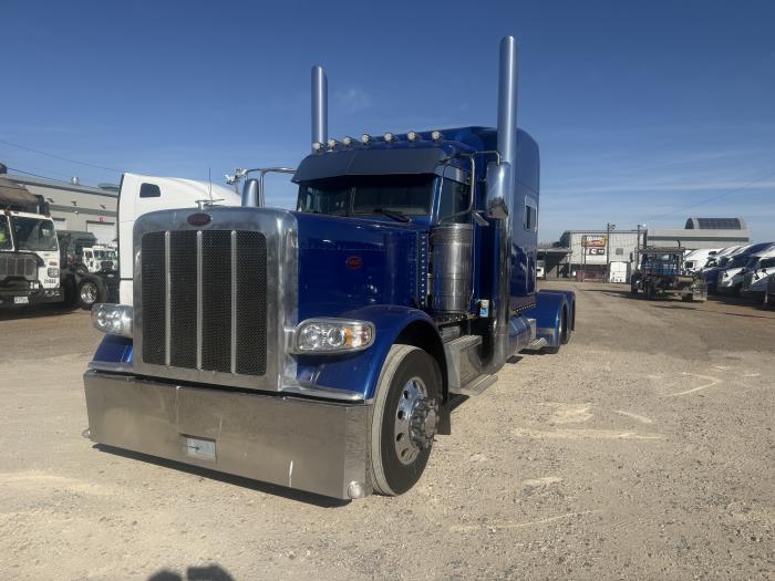 2022 Peterbilt 389-24