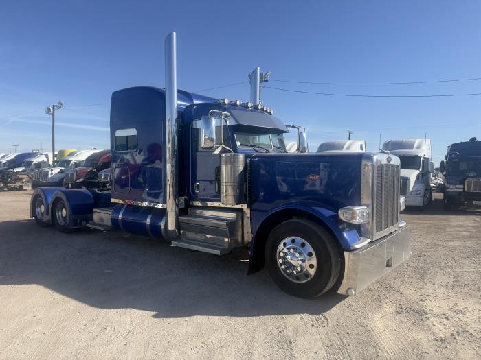 2022 Peterbilt 389-29