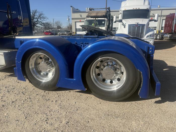 2022 Peterbilt 389-45