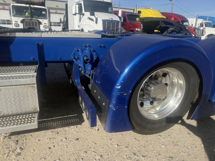 2022 Peterbilt 389-46