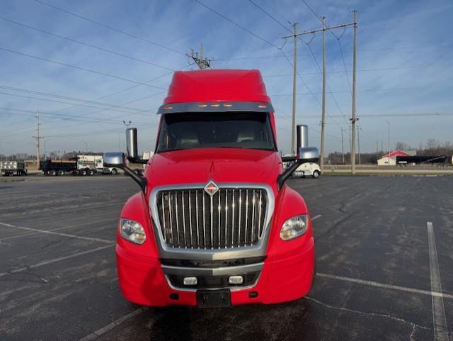 2022 International LT625-1