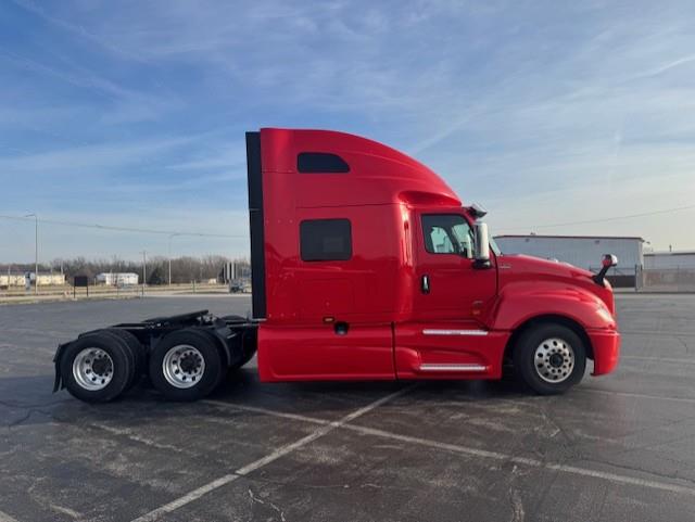 2022 International LT625-5