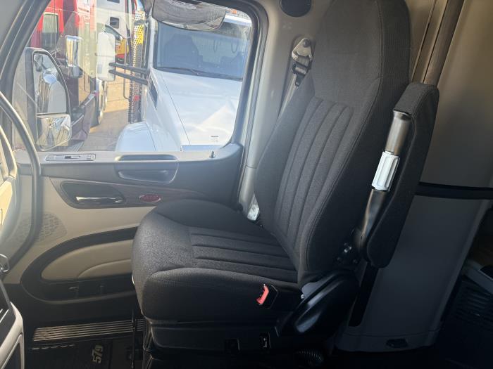 2022 Peterbilt 579-7