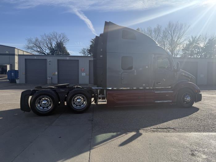2022 Peterbilt 579-35