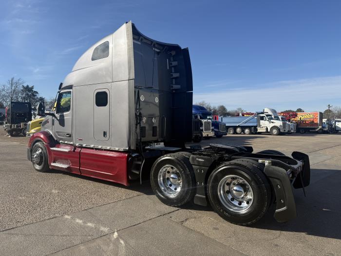 2022 Peterbilt 579-42