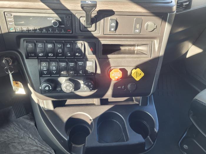 2023 International LT625-15