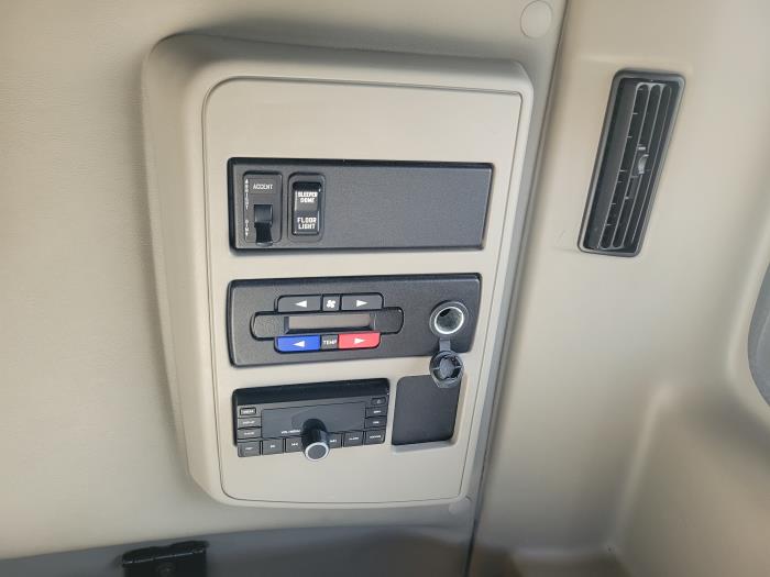 2023 International LT625-24