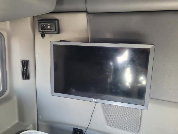 2023 International LT625-25