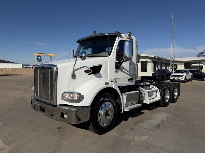 2020 Peterbilt 567-1