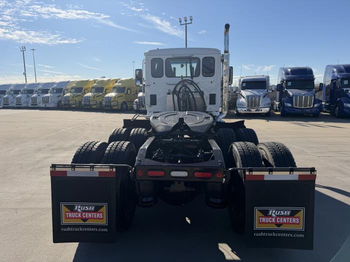 2020 Peterbilt 567-4