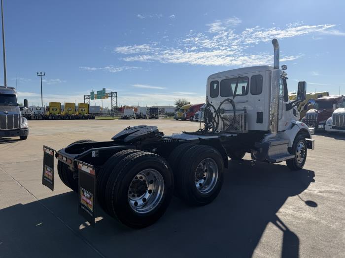 2020 Peterbilt 567-5